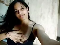 Gabriela rất thích được chia sẻ video xes xxx